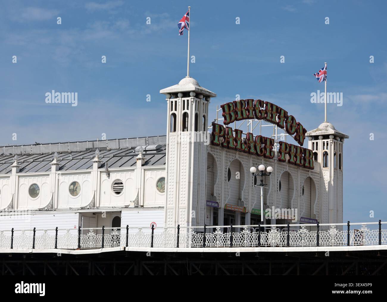 Brighton Palace Pier de la plage Sussex Angleterre Banque D'Images
