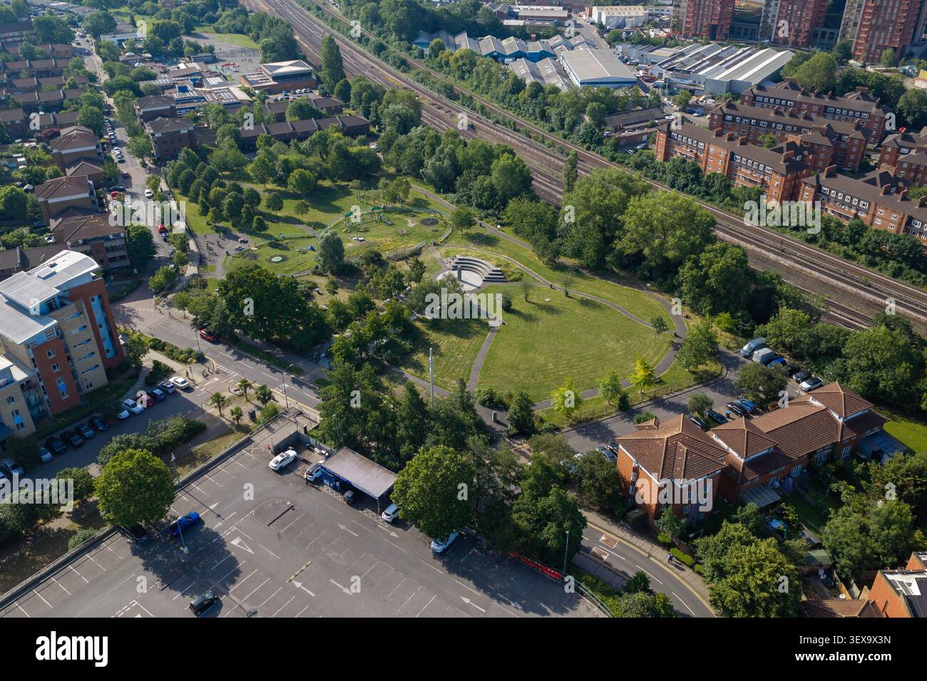 Image aérienne du parc Chalkhill et du quartier résidentiel de Wembley Banque D'Images