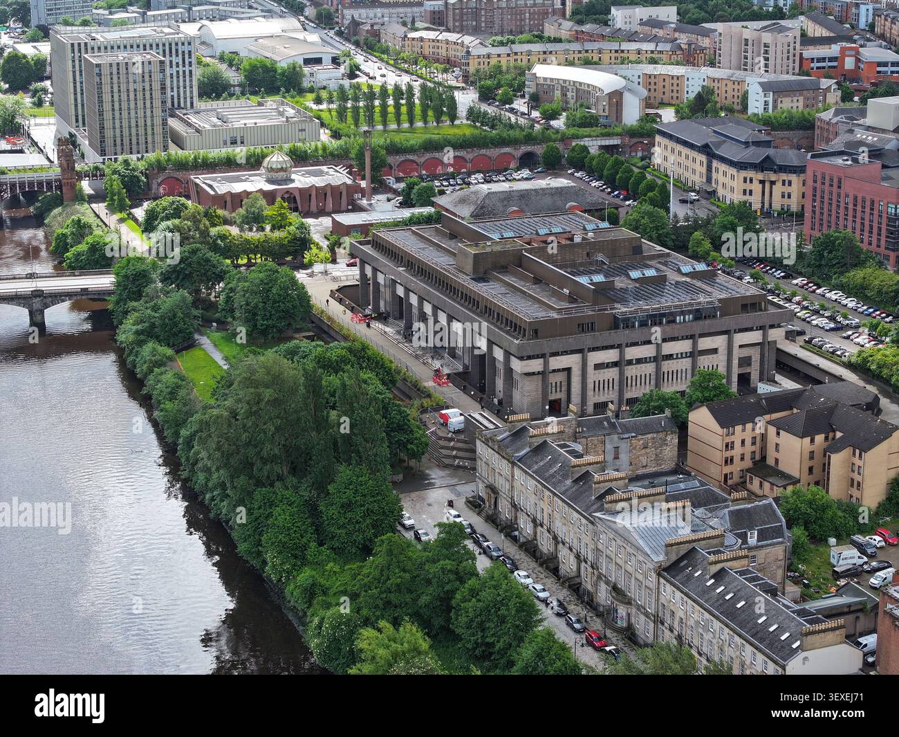 Vue aérienne par drone du centre-ville de Glasgow en Écosse, Royaume-Uni Banque D'Images