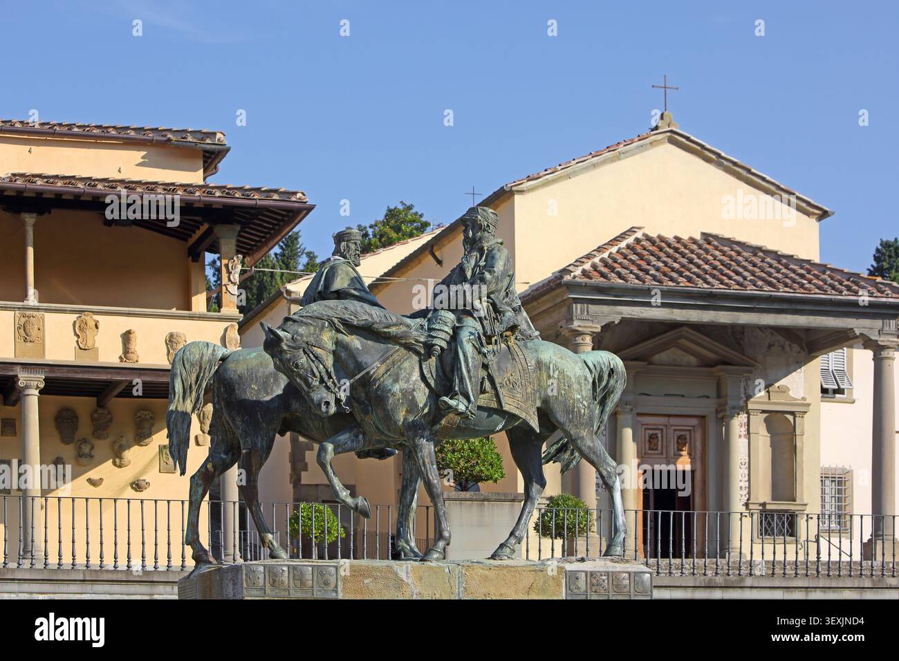 Statue équestre de Garibaldi et Vittorio Emanuele II sur la Piazza Mino da Fiesole, Toscane, Italie Banque D'Images