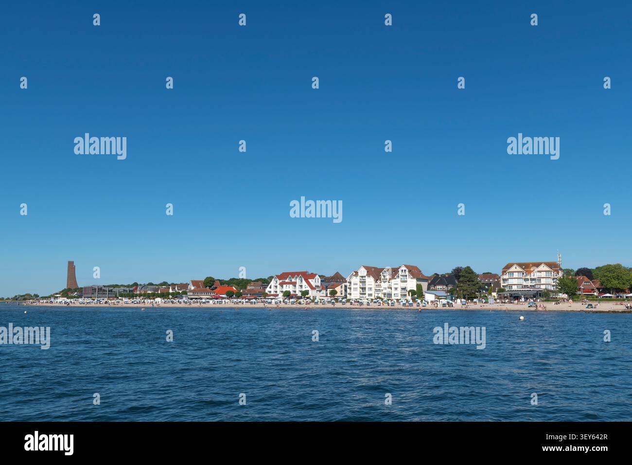 Mémorial marin avec tour d'observation, Easy de Resort Laboe, comté de Plön, Schleswig-Holsein, Allemagne du Nord, Banque D'Images