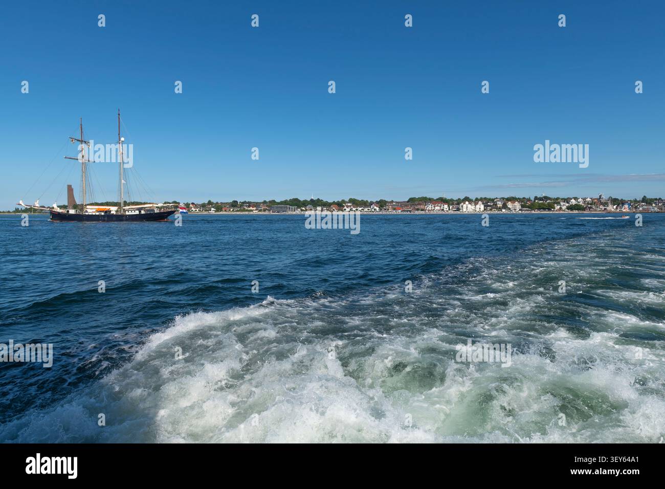 Panorama photo avec un double maître de la station balnéaire Laboe, comté de Plön, Schleswig-Holsein, Allemagne du Nord, Banque D'Images