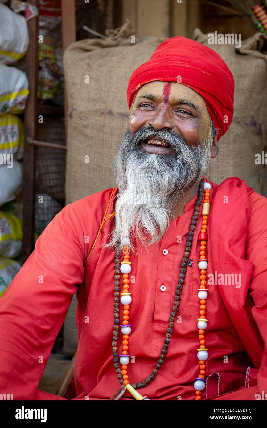 Un homme saint hindou (Sadhu) à Jaisalmer, Rajasthan, Inde Banque D'Images