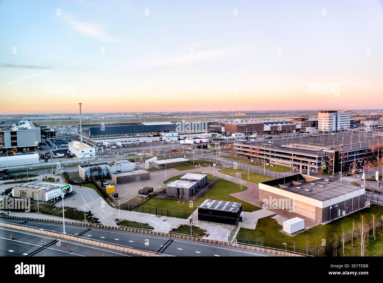 Complexe terminal et installations de l'aéroport d'Amsterdam Schiphol Banque D'Images