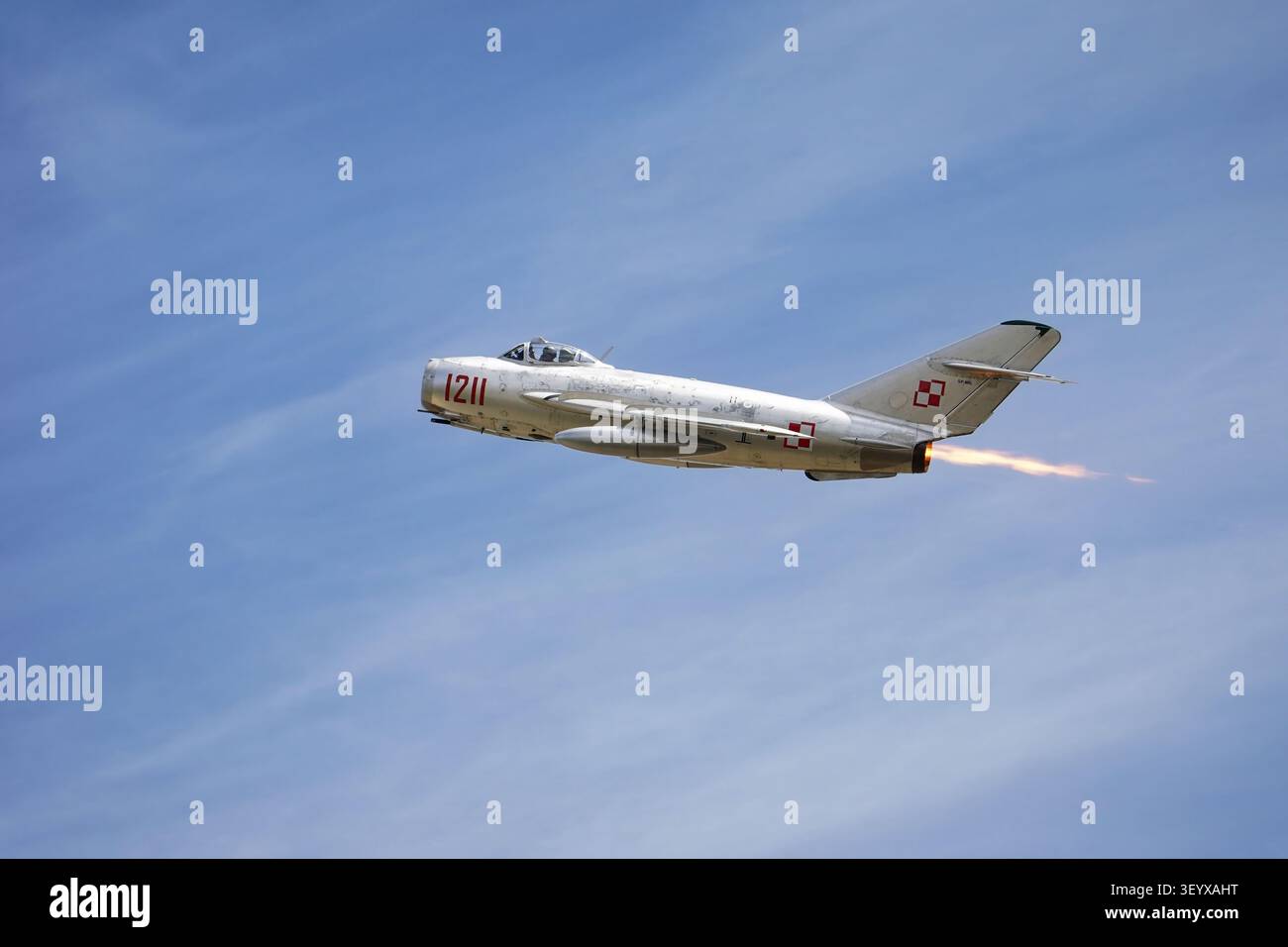 Mikoyan-Gurevich MiG-17F (Lim-5) exposé lors du IMW Duxford Summer Air Show le 4 juillet 2026 Banque D'Images