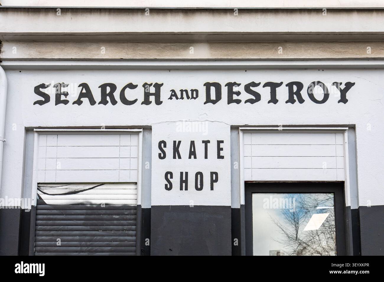 Boutique de skate Search and Destroy au 198 Oranienstraße dans le quartier de Kreuzberg à Berlin, Allemagne Banque D'Images