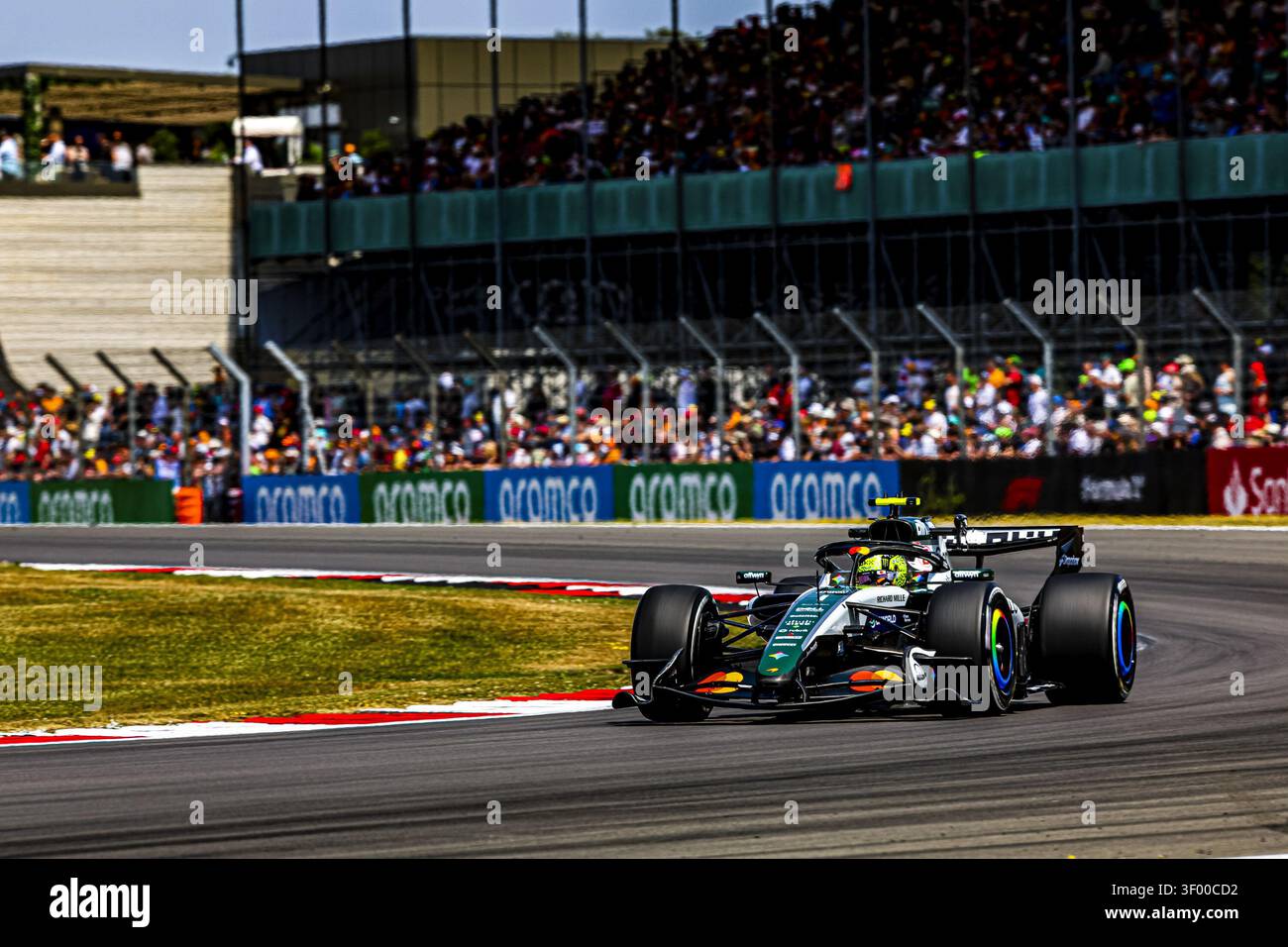 (1) Lando Norris (GBR) - McLaren Mastercard F1 Team - McLaren MCL40 - Mercedes lors des essais 1 du Grand Prix de Grande-Bretagne Lenovo 2026 de formule 1 à si Banque D'Images