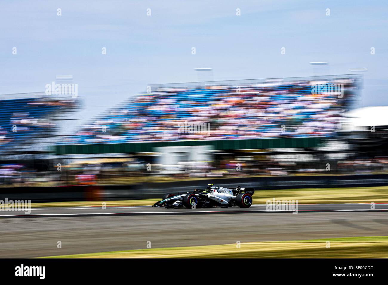 (1) Lando Norris (GBR) - McLaren Mastercard F1 Team - McLaren MCL40 - Mercedes lors des essais 1 du Grand Prix de Grande-Bretagne Lenovo 2026 de formule 1 à si Banque D'Images