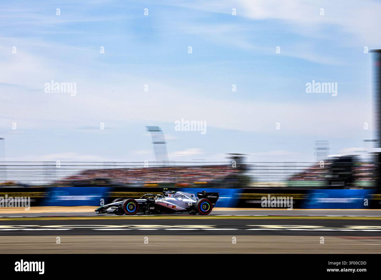 (1) Lando Norris (GBR) - McLaren Mastercard F1 Team - McLaren MCL40 - Mercedes lors des essais 1 du Grand Prix de Grande-Bretagne Lenovo 2026 de formule 1 à si Banque D'Images
