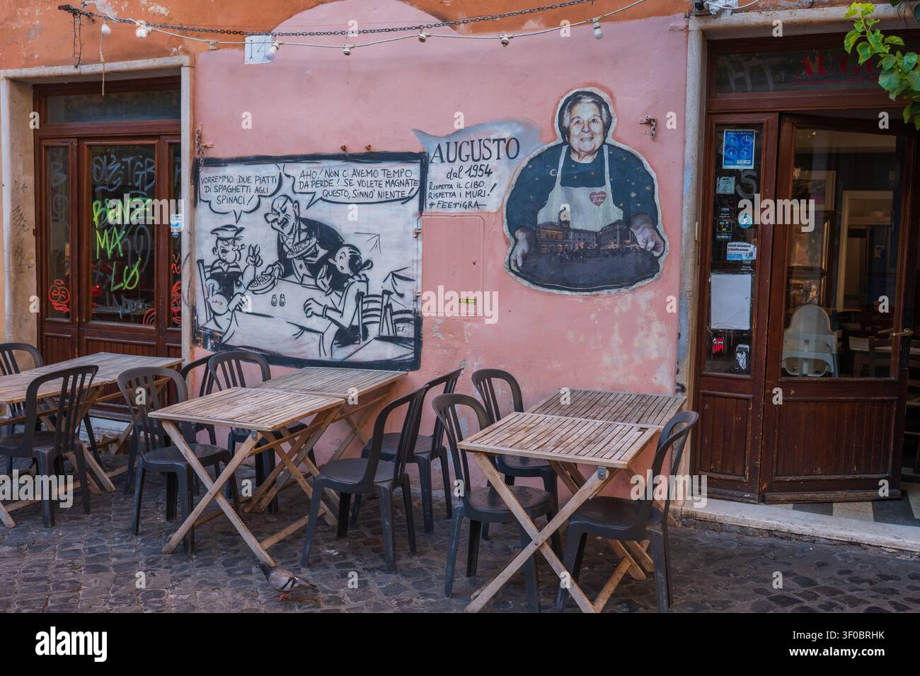 Trattoria da Augusto à Trastevere, un restaurant traditionnel ouvert depuis 1954, Rome, Italie Banque D'Images