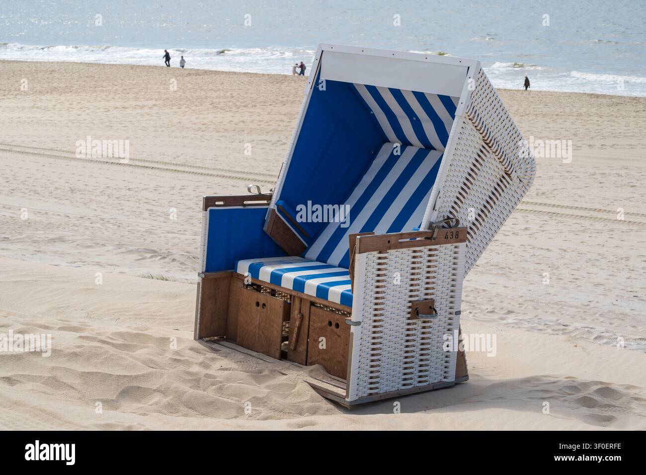 Chaise de plage sur le sable de Kampen Banque D'Images