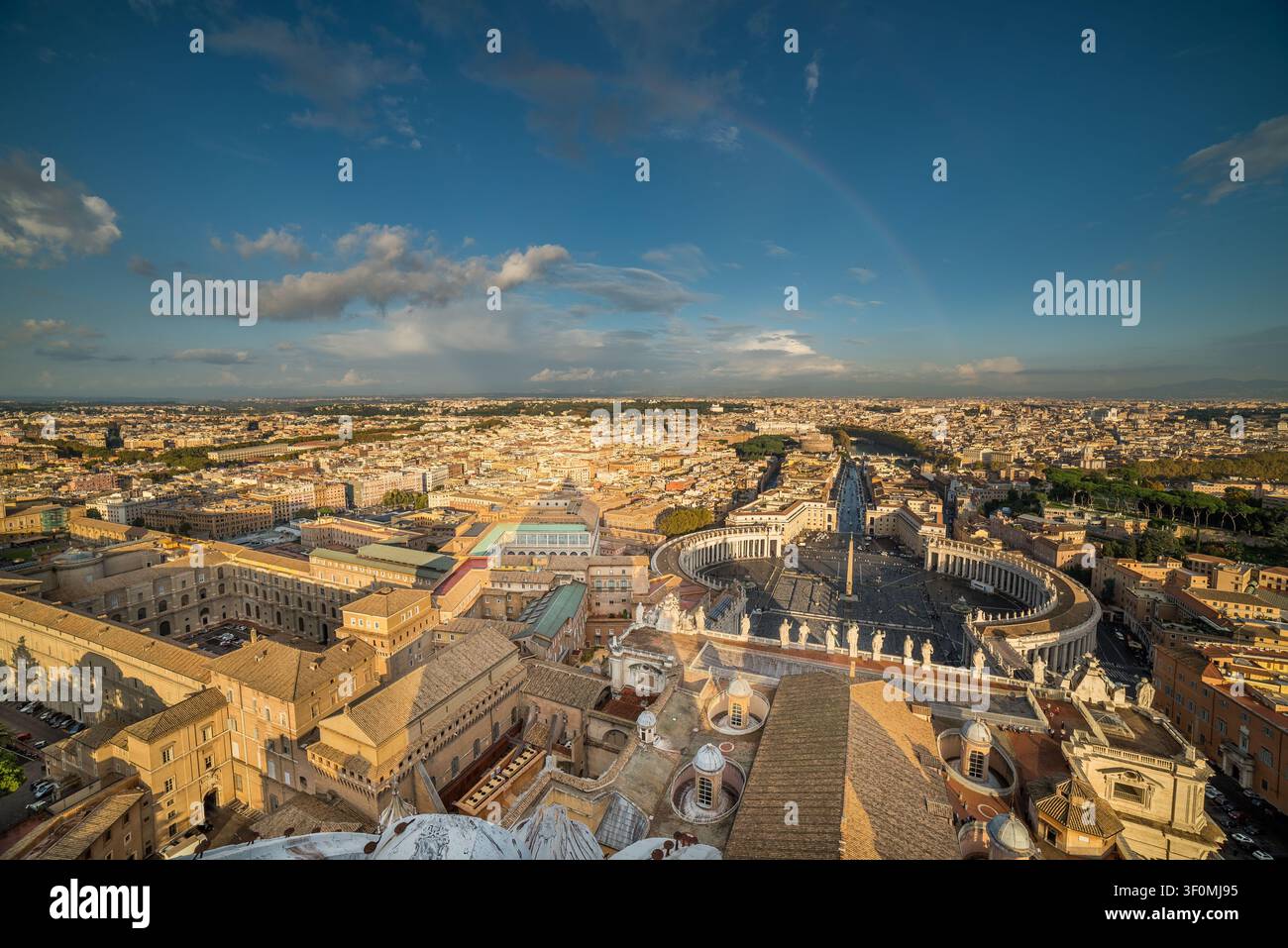 Panorama aérien étendu capturé depuis le dôme de St. Banque D'Images