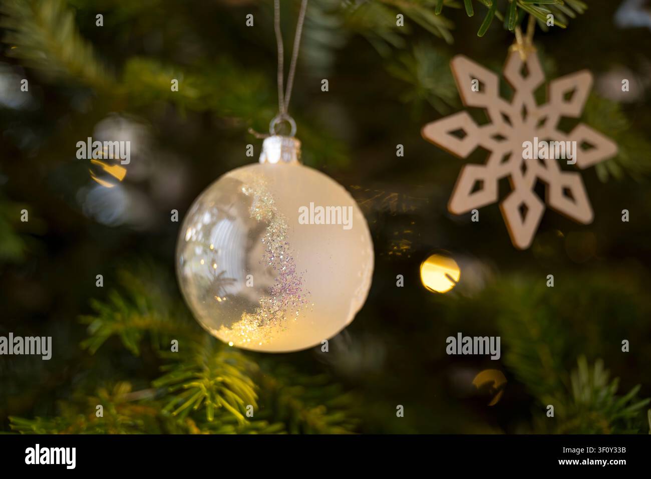 Décoration de Noël au sapin de Noël Banque D'Images