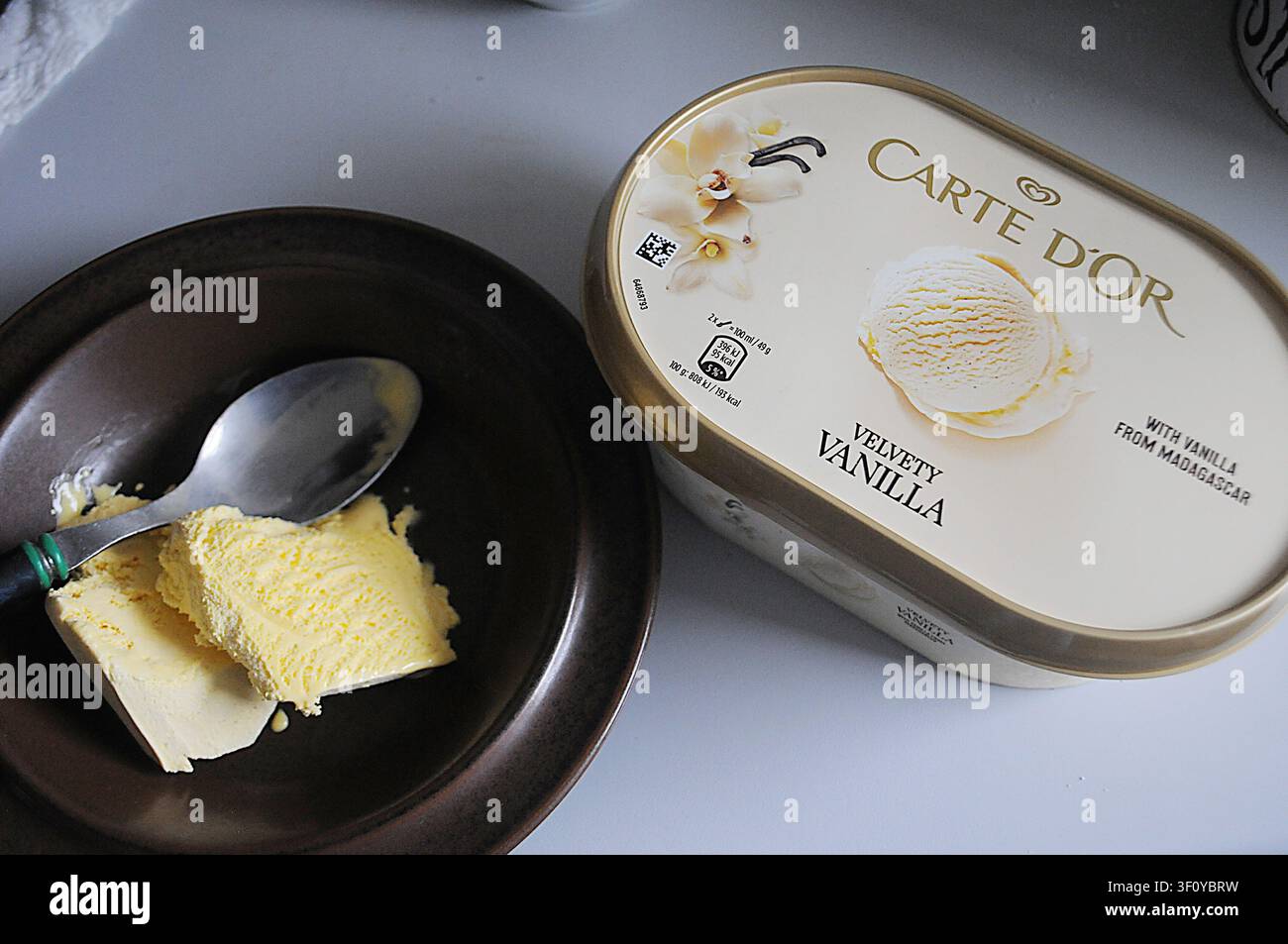 Copenhague/Danemark /10 juillet 2026/ carte dor velouté de glace à la vanille avec vanille de Madagascar.      (Photo : Francis Joseph Dean/Dean Pictures) Banque D'Images