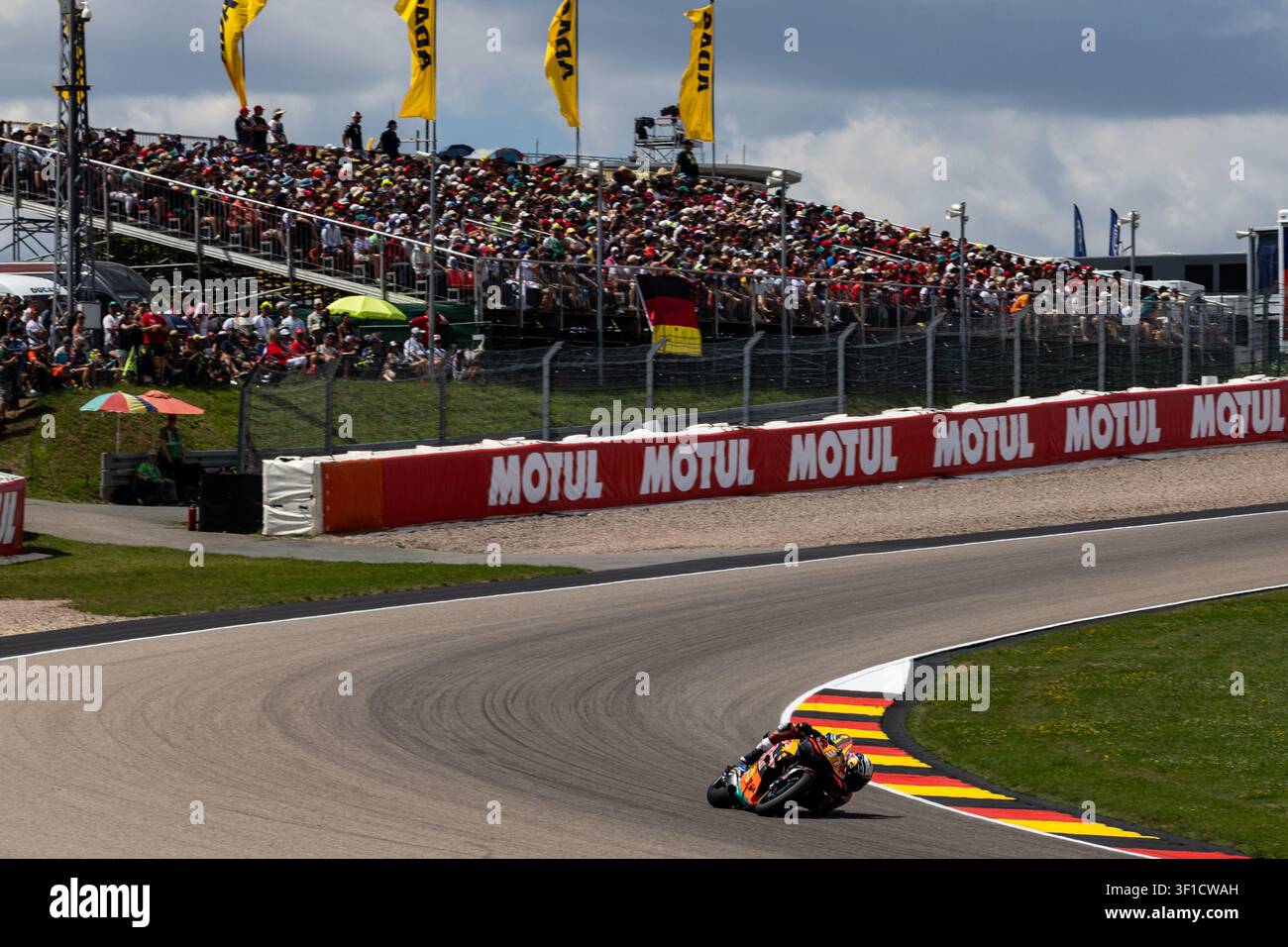 12.07.2026, Sachsenring, Hohenstein-Ernstthal, GER, Grand Prix d'Allemagne, MotoGP. 11e course, Championnat du monde de vitesse moto FIM. #37, Pedro Acosta, Red Bull KTM Factory Racing 'Photo : Alexander Trienitz / Nordphoto GmbH' Banque D'Images
