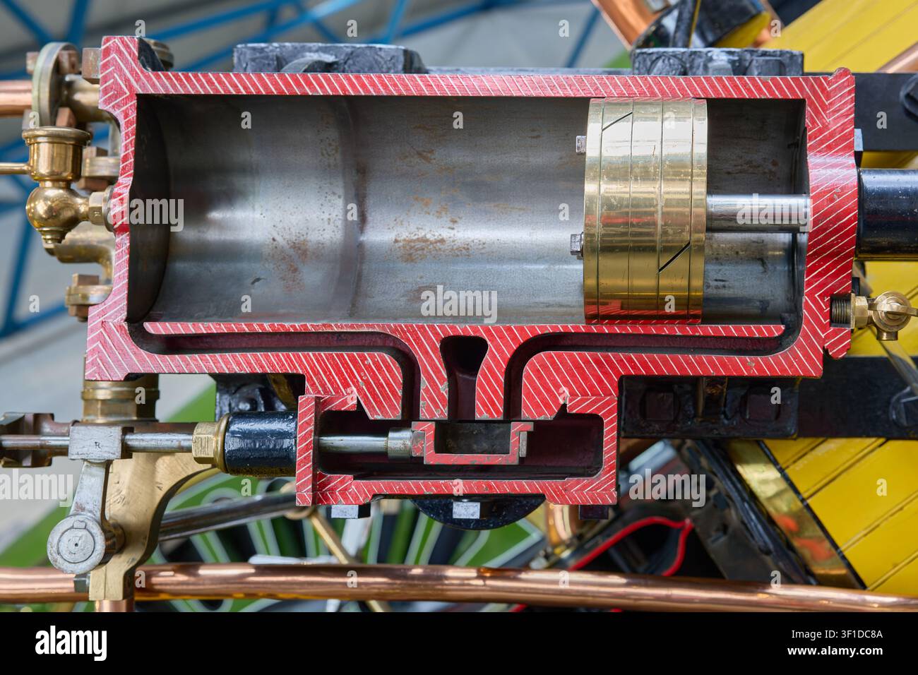 Section transversale du cylindre d'une machine à vapeur avec piston Banque D'Images