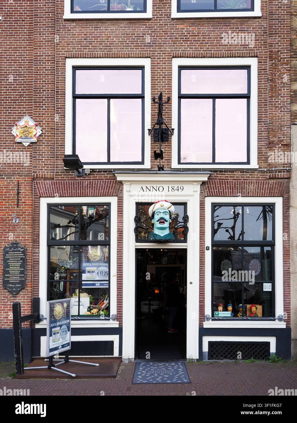 Pharmacie traditionnelle AJ Van der Pigge sur Gierstraat Haarlem Nord-Holland Pays-Bas Banque D'Images