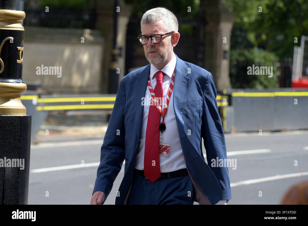 Londres, Royaume-Uni. 15 juillet 2026. Westminster Londres. Matthew Leo Doyle, Baron Doyle, est un conseiller politique britannique, assistant politique et pair à vie qui a occupé le poste de directeur des communications de Downing Street de juillet 2024 à mars 2025. Doyle a été nommé pair à vie en janvier 2026, peu de temps avant d’être suspendu pour son lien avec un distributeur accusé de diffusion d’images indécentes mettant en scène des enfants. Crédit : MARTIN DALTON/Alamy Live News Banque D'Images