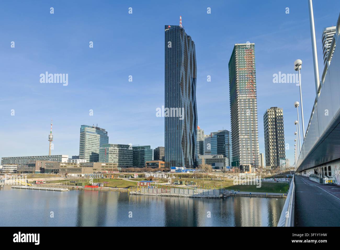 Tours 1 et 2 DC, immeubles de grande hauteur, ville de Danube, Vienne, Autriche Banque D'Images