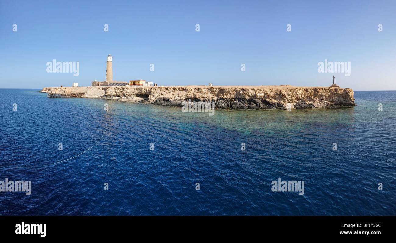 Big Brother Island, phare, île, récif, mer Rouge, Égypte Banque D'Images
