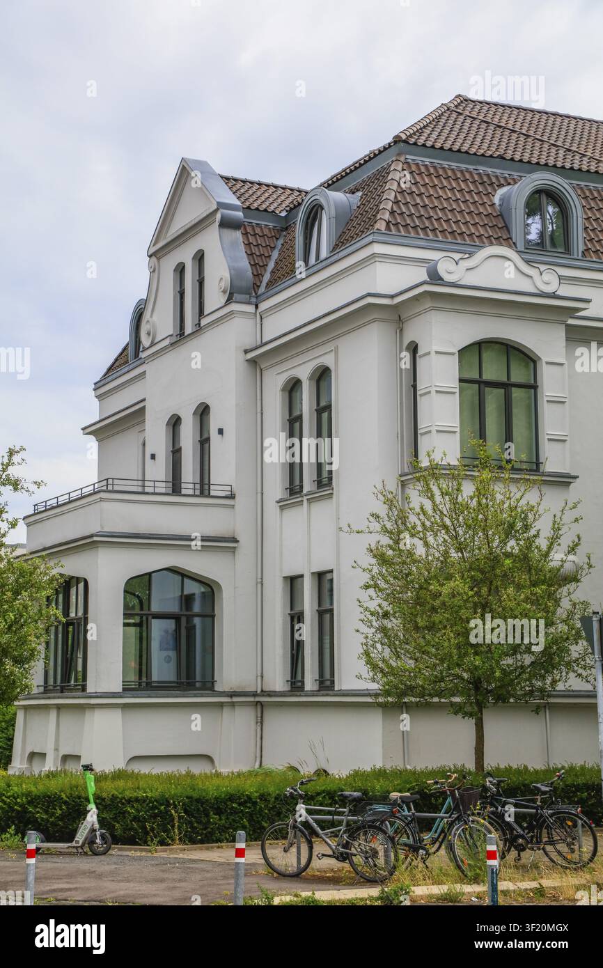 Villa de l'ancien directeur, site de Hanomag Hannoversche Maschinenbau AG, exemple significatif d'architecture industrielle de la fin du XIXe et du début du XXe Banque D'Images