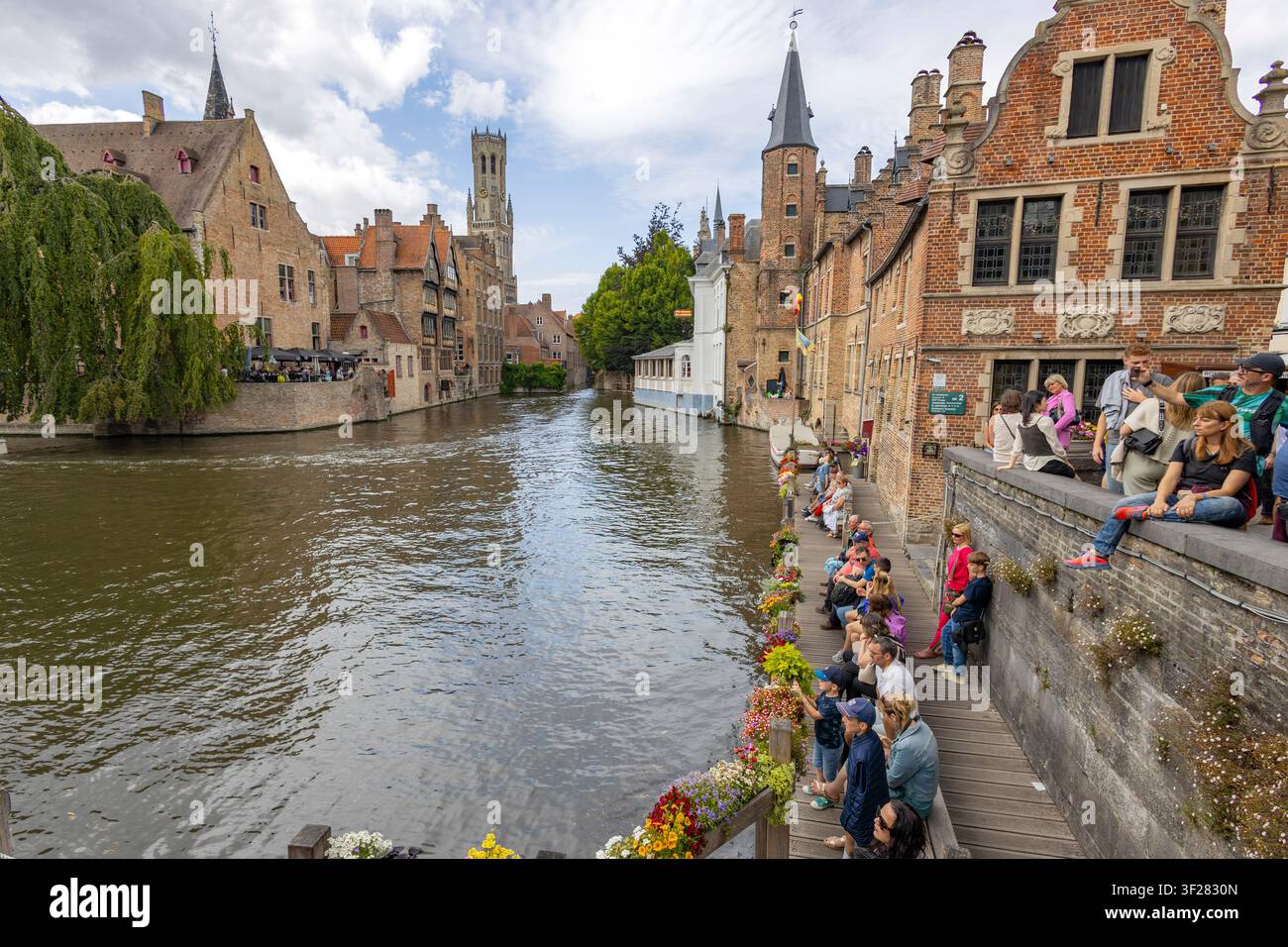 Le Rozenhoedkaai (Quai du Rosaire) à Bruges, en Belgique. C'est l'un des endroits les plus photographiés de la ville Banque D'Images