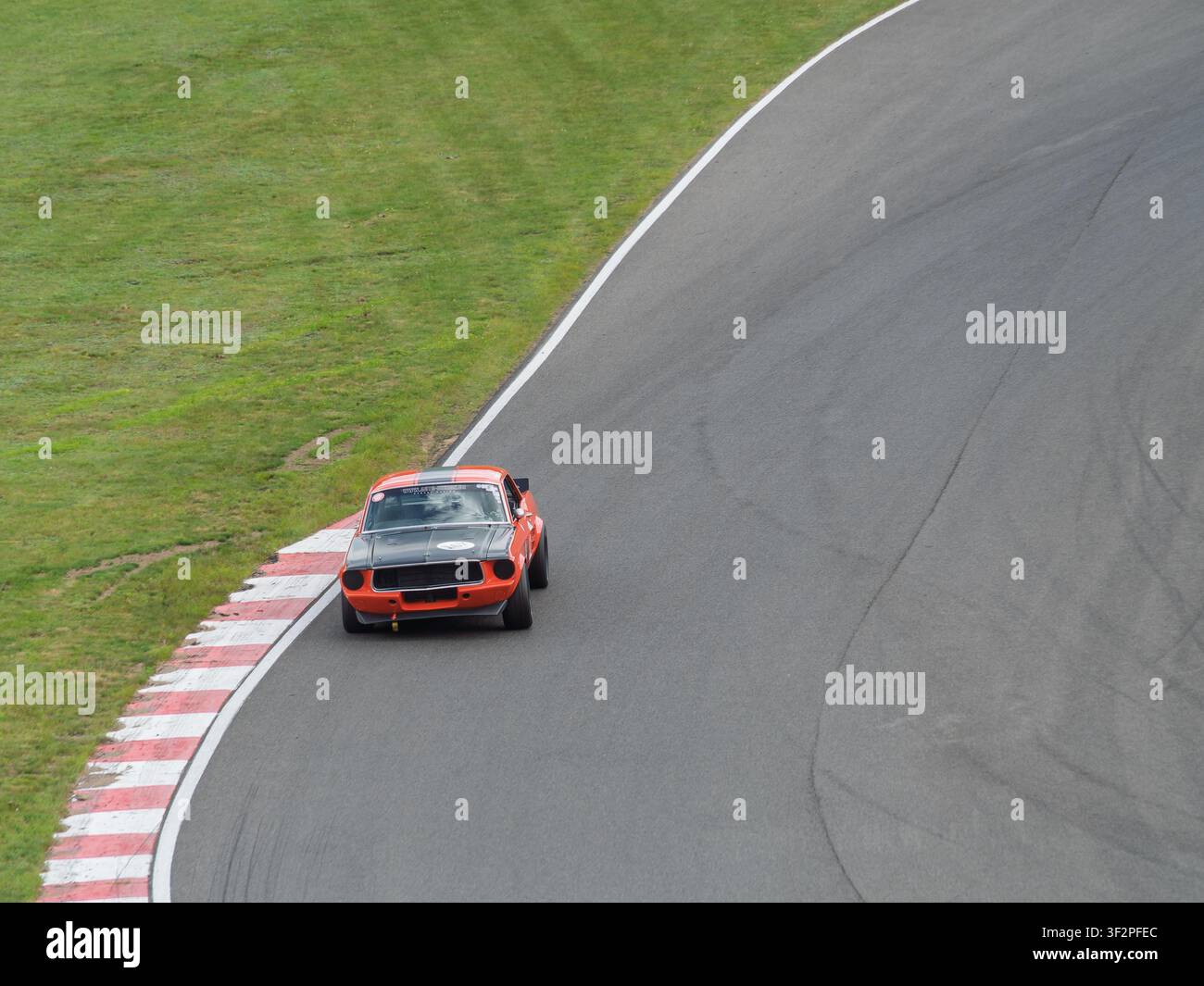 Une Ford Mustang de 1967 participe à la course Summer Classics sur le Circuit Mont-Tremblant, au Québec, Canada Banque D'Images