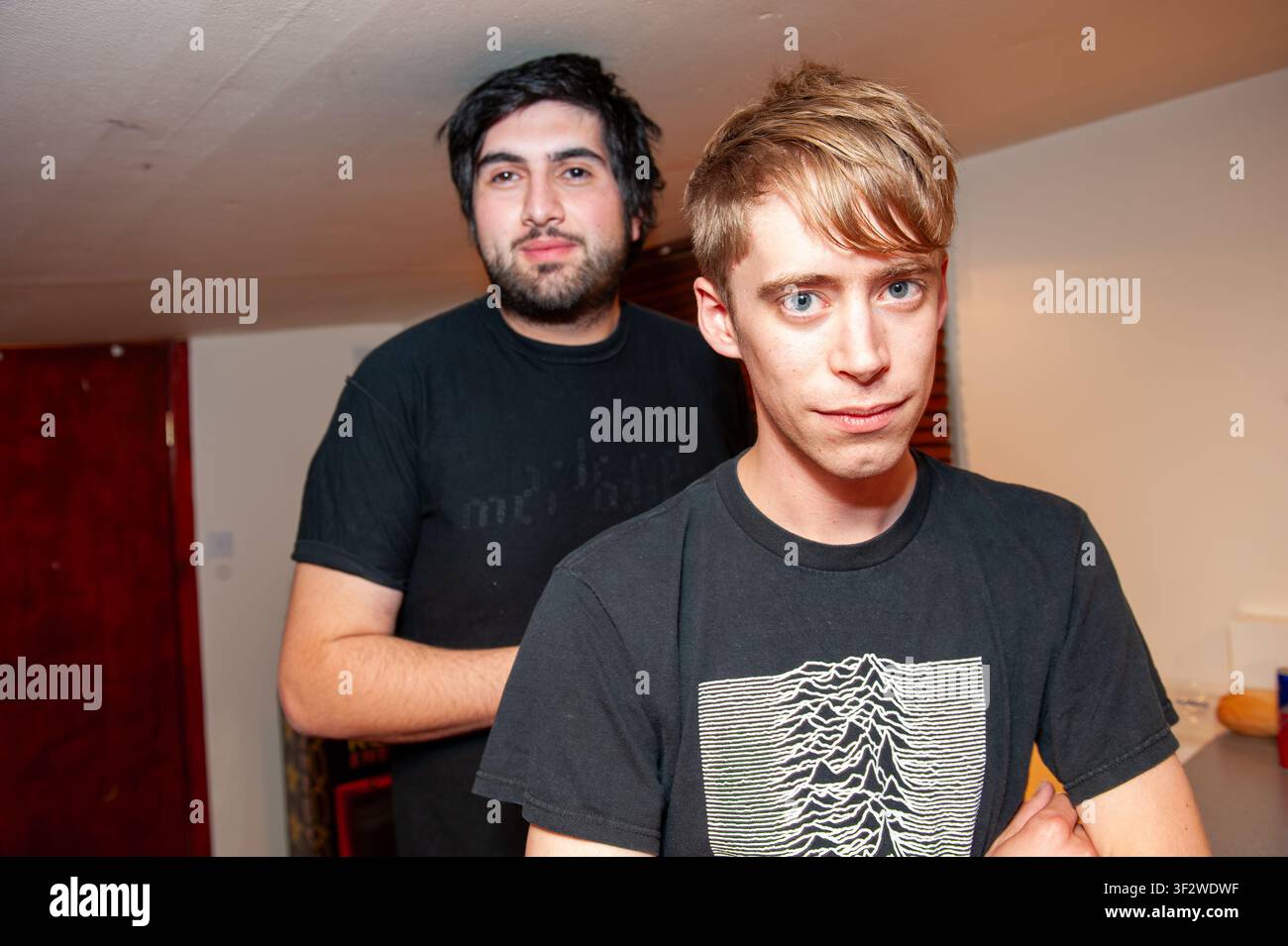 Duo allemand de musique électronique Digitalism, comprenant Jens Moelle et İsmail Tüfekç Banque D'Images