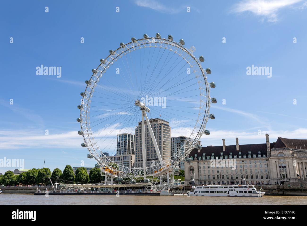 La grande roue London Eye, la roue Millennium, South Bank, la Tamise, Londres, Angleterre, Royaume-Uni Banque D'Images