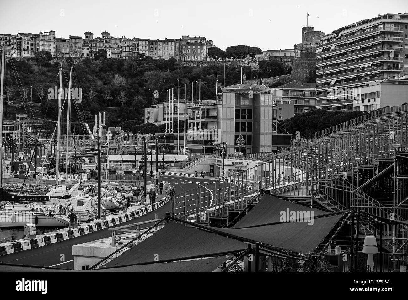 les tribunes surplombant la ligne d'arrivée du Grand Prix de Monaco Banque D'Images