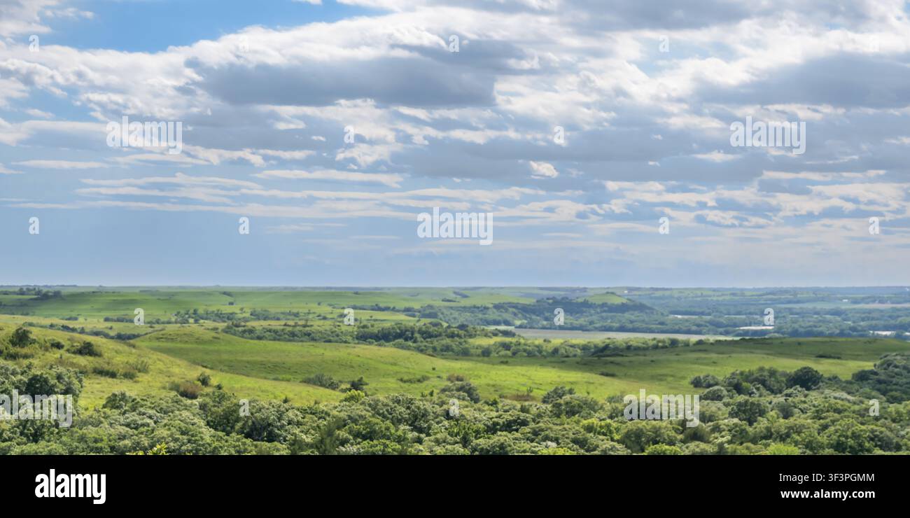 Point de vue de la prairie de hautes herbes de Konza, Manhattan, Kansas. Banque D'Images
