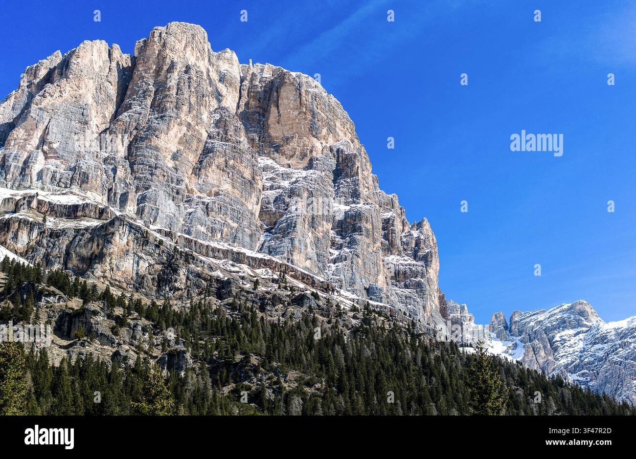 L'Italie, Dolomites, Veneto, Cortina D'Ampezzo, la montagne de Tofane Rozes Banque D'Images