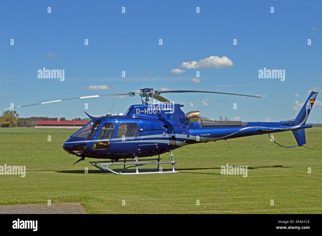 Allemagne, Bade-Wurtemberg, Tannheim : D-HUGO Airbus Helicopters H.125 Ecureuil (c/n 8938) de Helijet Charters GmbH Banque D'Images