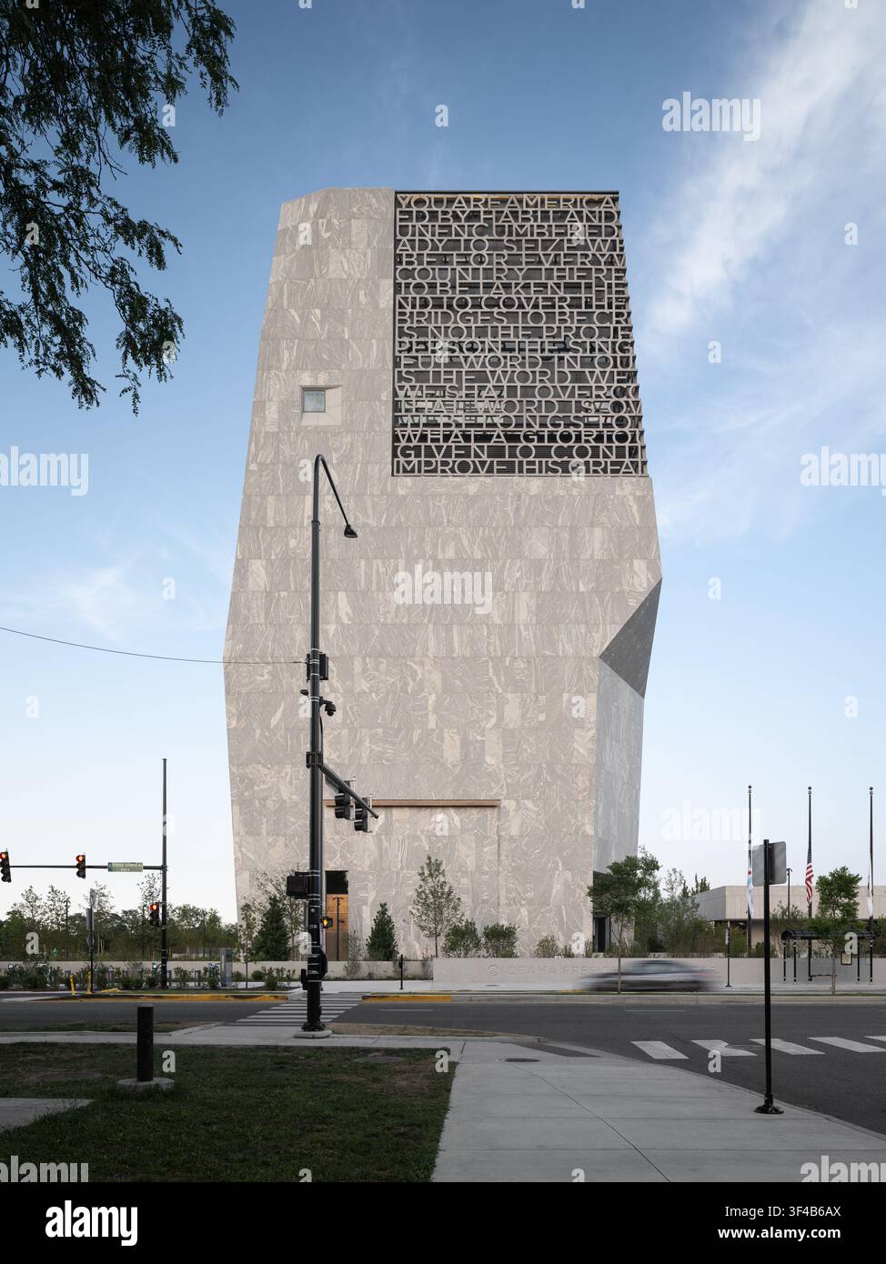 Bâtiment du musée, Centre présidentiel Obama, Chicago, Illinois, États-Unis. Tod Williams Billie Tsien, 2026. Tour vue depuis le coin de la rue. Banque D'Images