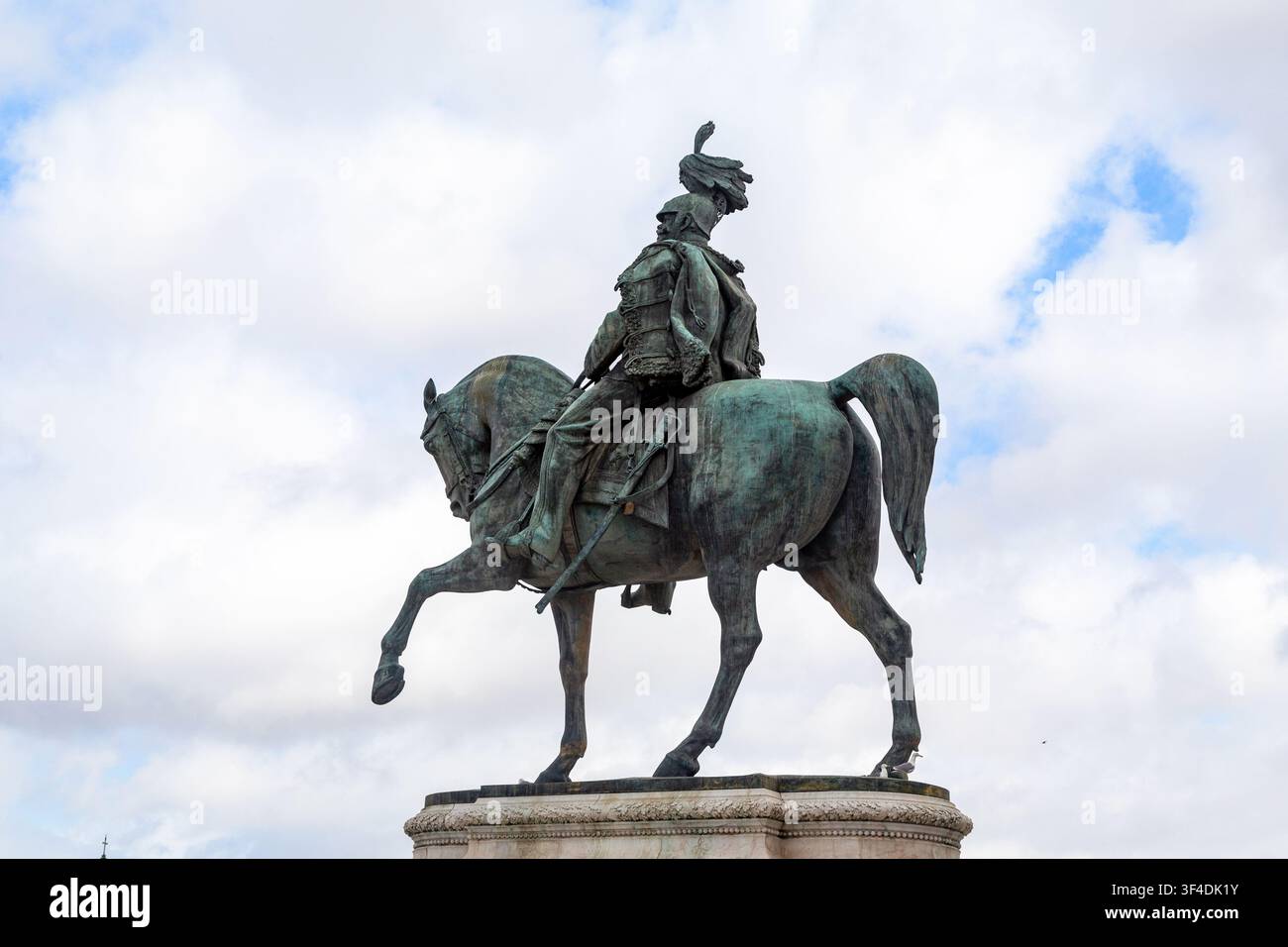ROME, ITALIE - 8 MARS 2023 : C'est un monument dédié au roi Victor Emmanuel II, installé sur le mémorial du Vittoriano. Banque D'Images