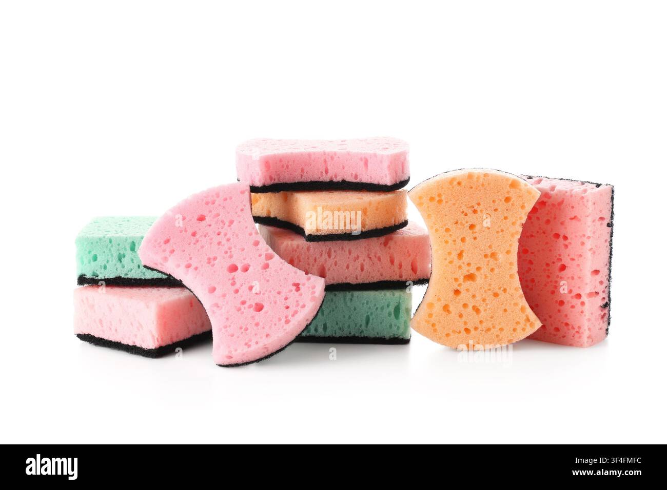 Assortiment d'éponges de cuisine colorées pour la vaisselle et le nettoyage, les tâches ménagères et l'hygiène Banque D'Images