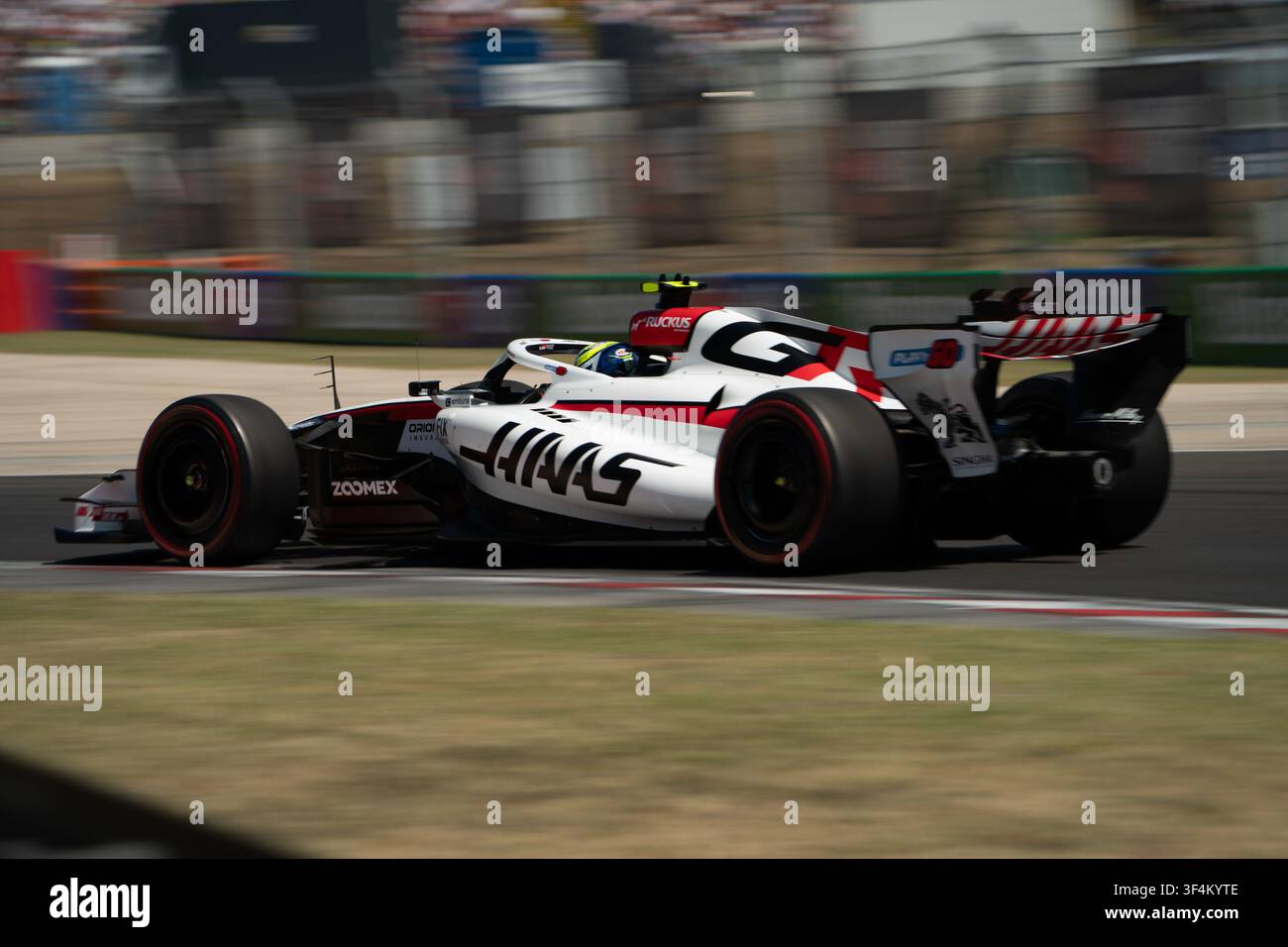 Grand Prix de Hongrie AWS de Formule 1 2026 - Entraînement libre 3 - sur le Hungaroring, Hongrie - #31 Esteban Ocon (FRA) - Équipe TGR Haas F1 Banque D'Images