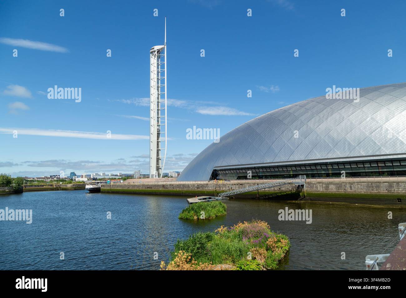 La tour de Glasgow qui fait partie du Glasgow Science Centre, Pacific Quay, Glasgow, Écosse Banque D'Images