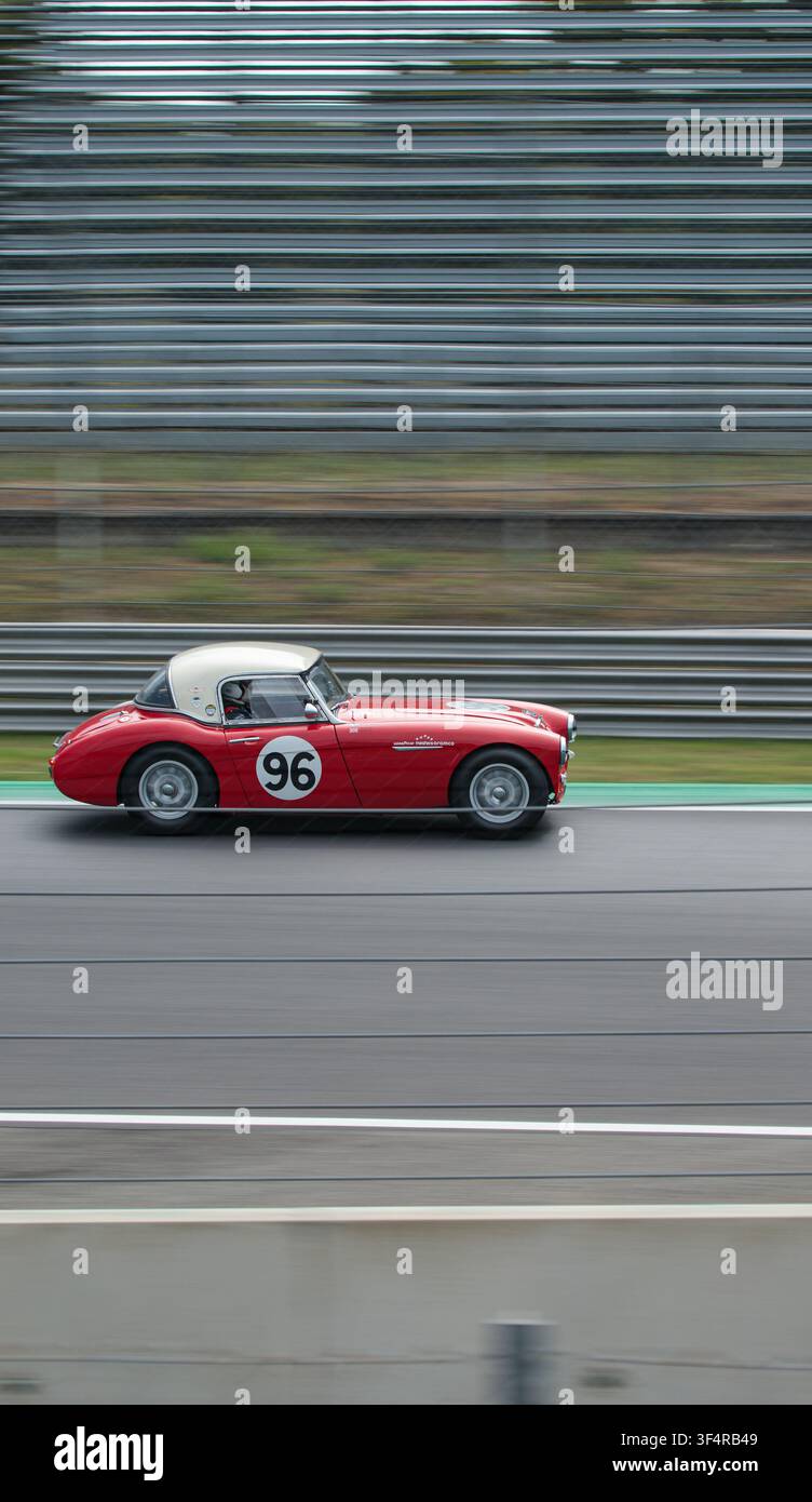 Pilotes Masters Gentlemen & Voitures de tourisme Pre-66 Monza 25/07/2026. Austin Healey 3000 de 1965, Denis Welch Motorsport Banque D'Images