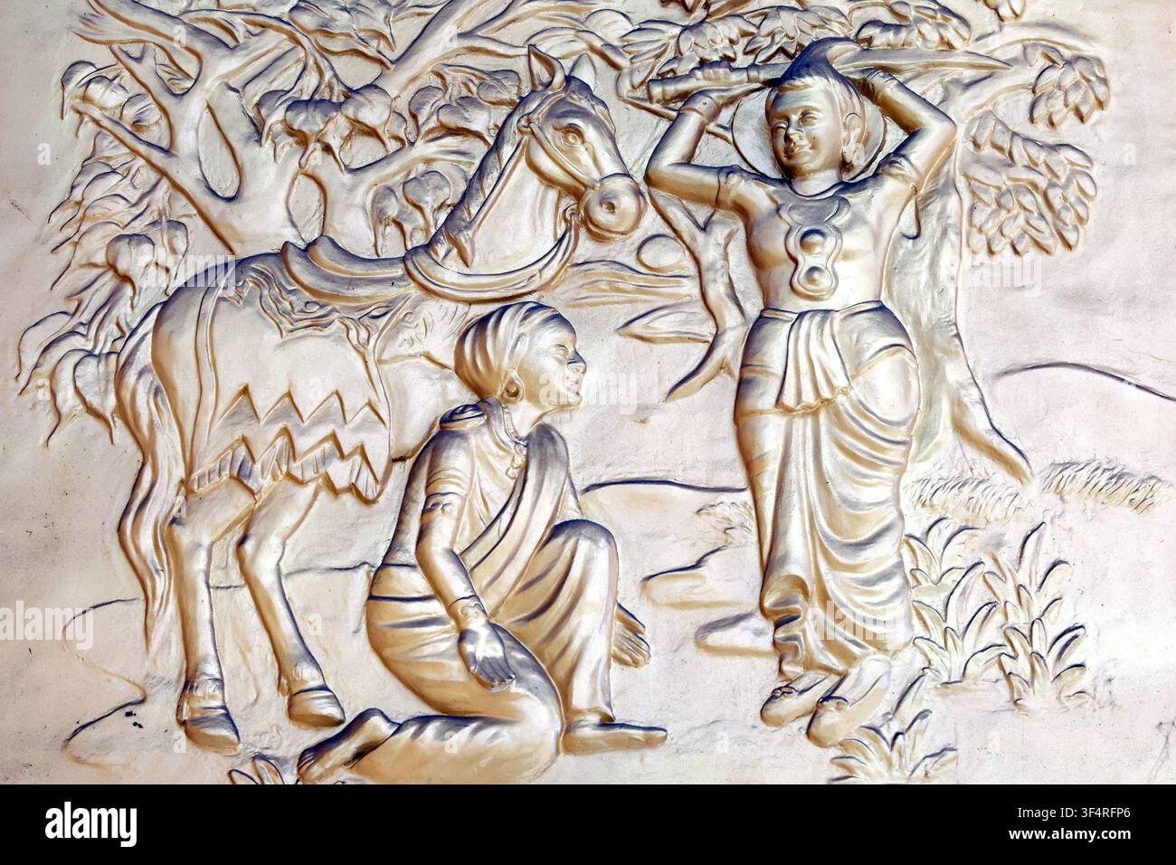 Pagode de Xa Loi. Siddhartha se coupant les cheveux. La renonciation du prince Siddhartha – le futur Bouddha – est l’acte décisif marquant son départ Banque D'Images