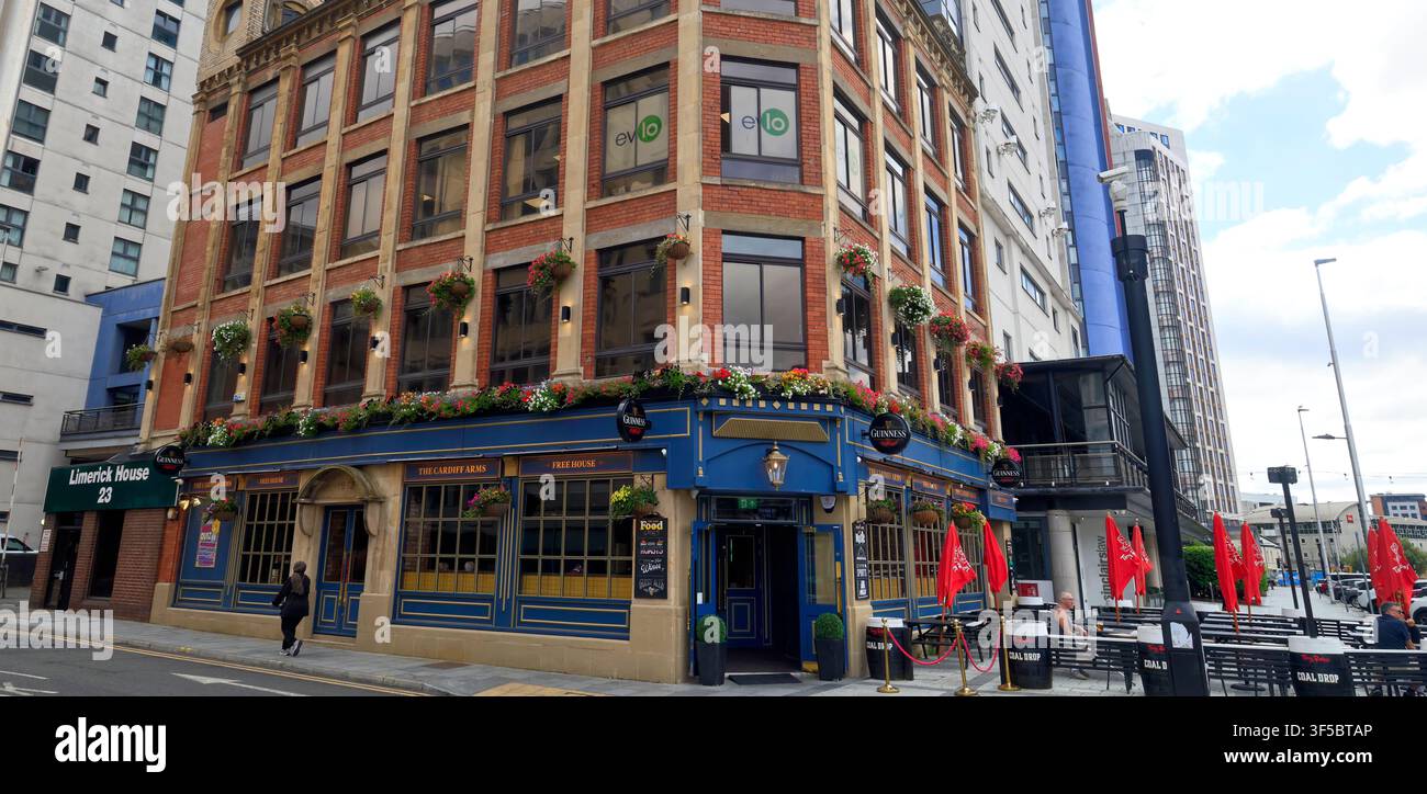 Nouvelle maison publique ouvre à Cardiff - The Cardiff Arms - Churchill Way, Quartier du Canal, Centre-ville de Cardiff, South Wales, Royaume-Uni, UK Banque D'Images