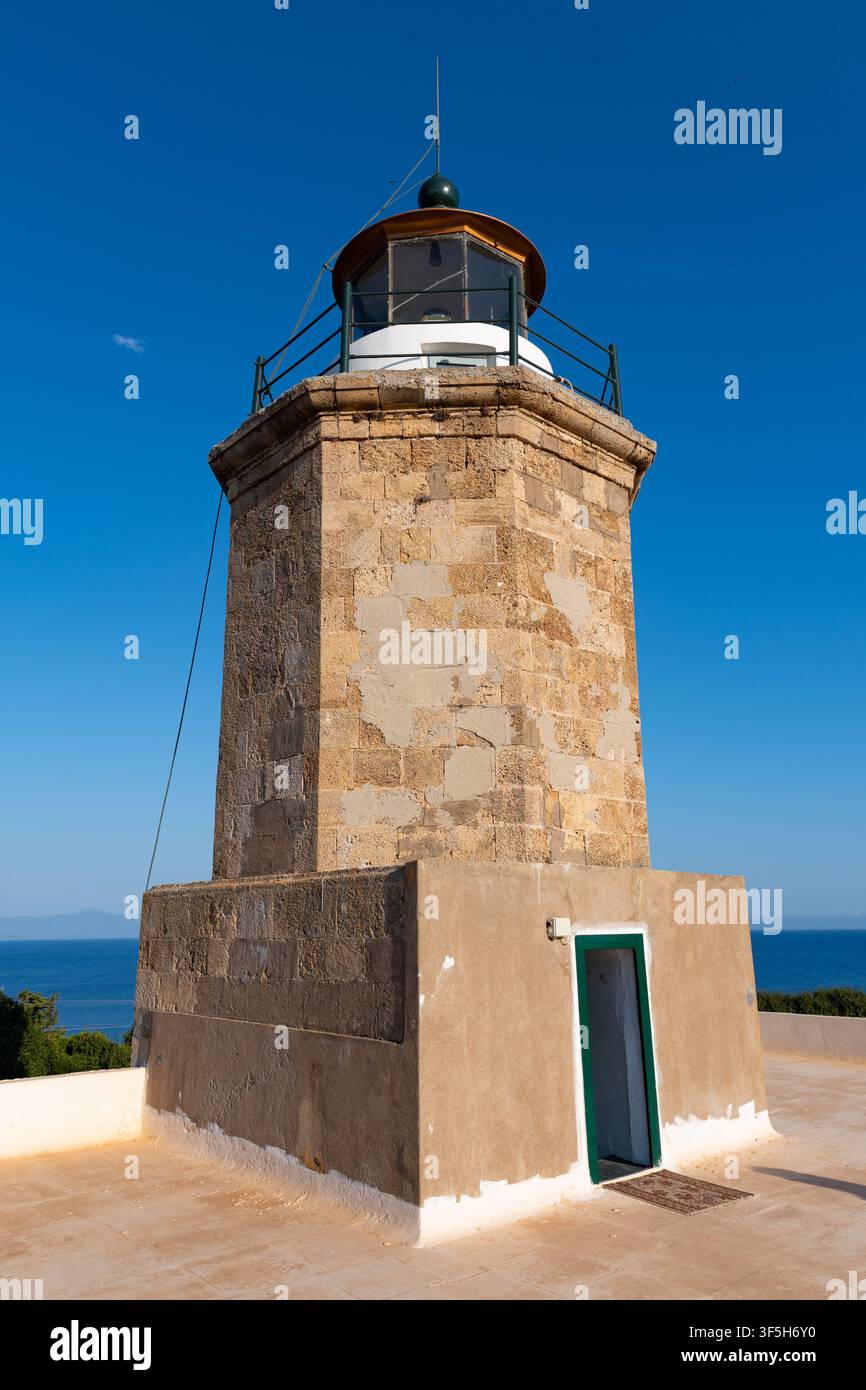 Phare de Katakolo près du port de la ville, Péloponnèse, Grèce Banque D'Images