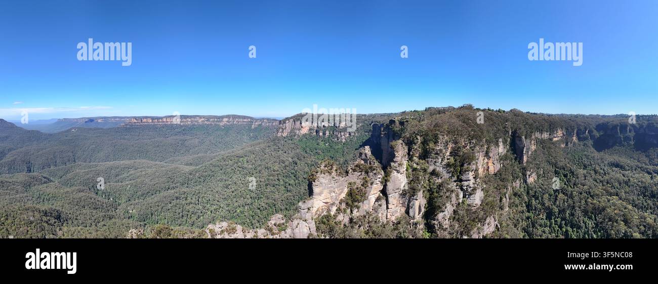 Vue panoramique de la formation rocheuse des Three Sisters. Blue Mountains. Australie Banque D'Images