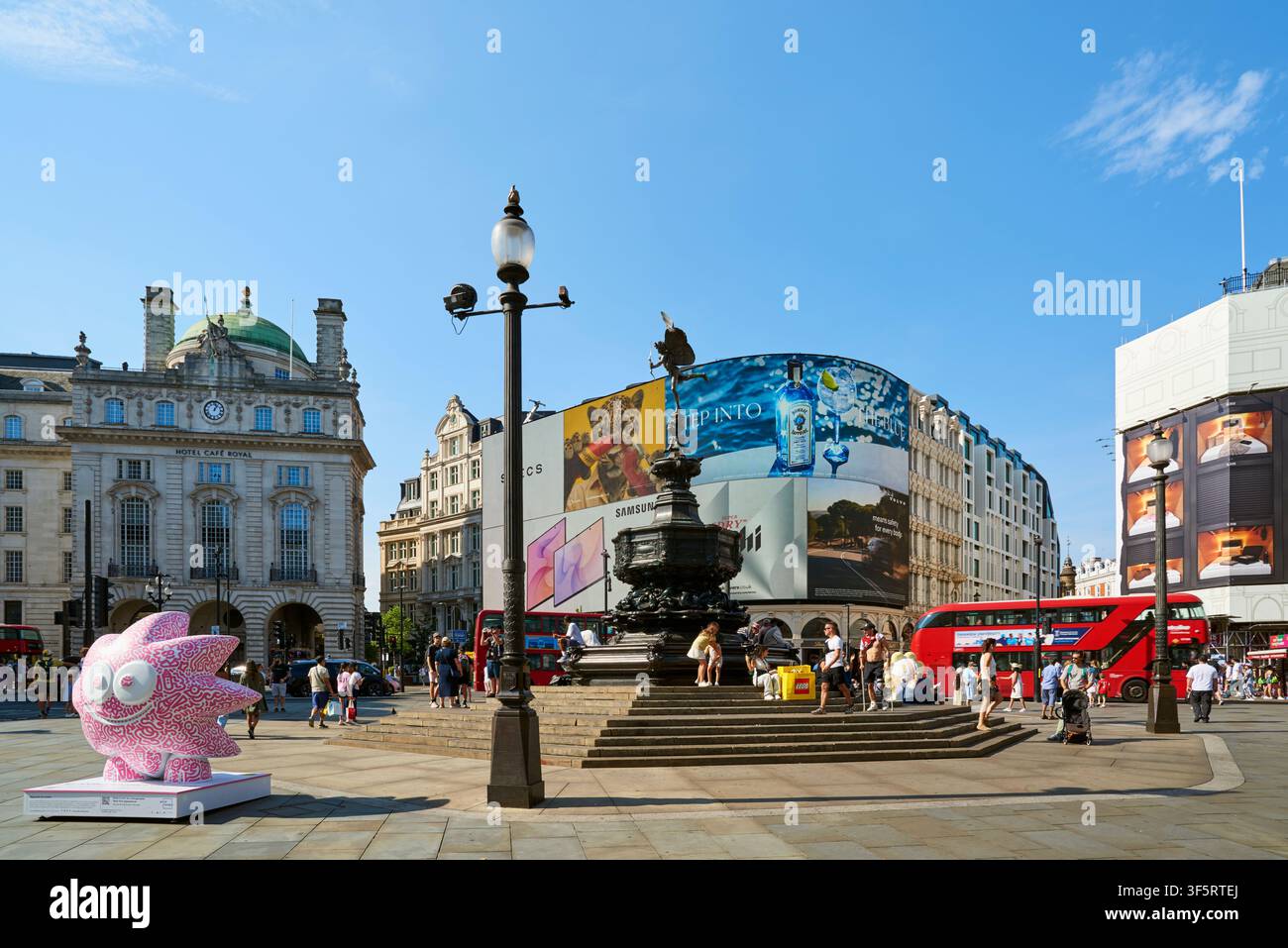 Piccadilly Circus, Londres, Royaume-Uni, début août 2026 Banque D'Images