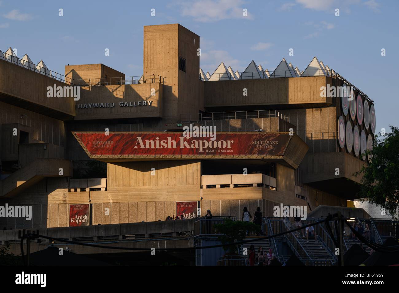 Hayward Gallery, Southbank Centre, Londres, Royaume-Uni. 25 juil. 2026. La Hayward Gallery fait partie du plus grand Southbank Centre, un complexe de lieux artistiques b Banque D'Images