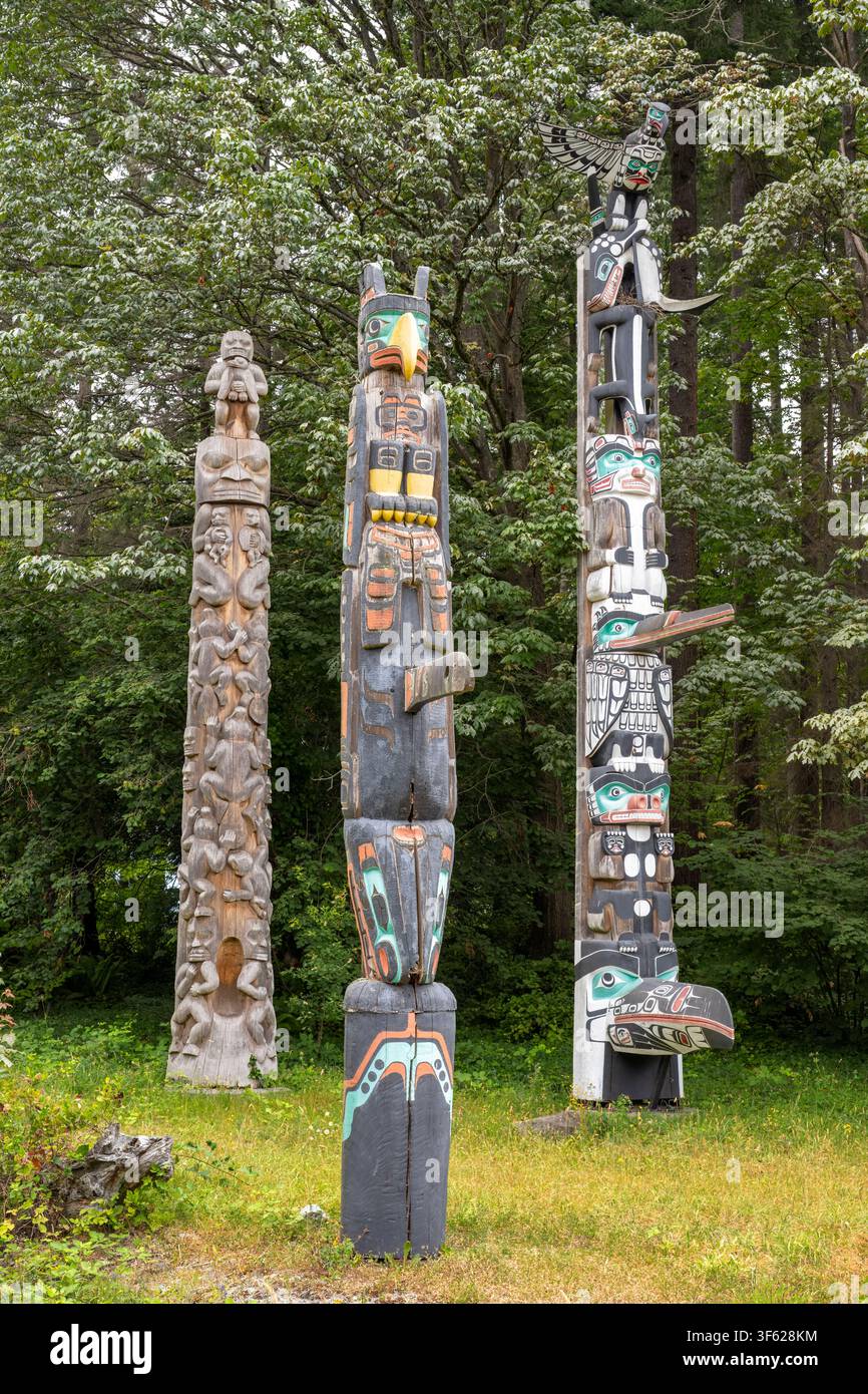 Totems dans le Stanley Park à Vancouver, Colombie-Britannique, Canada Banque D'Images