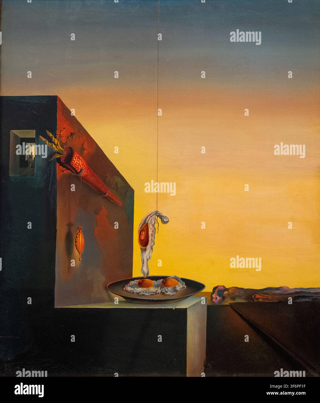 Peinture de Salvador Dalí intitulée Œufs sur le Plat sans le Plat ou Oeufs sur le Plat sans le Plat au Musée Dalí Banque D'Images