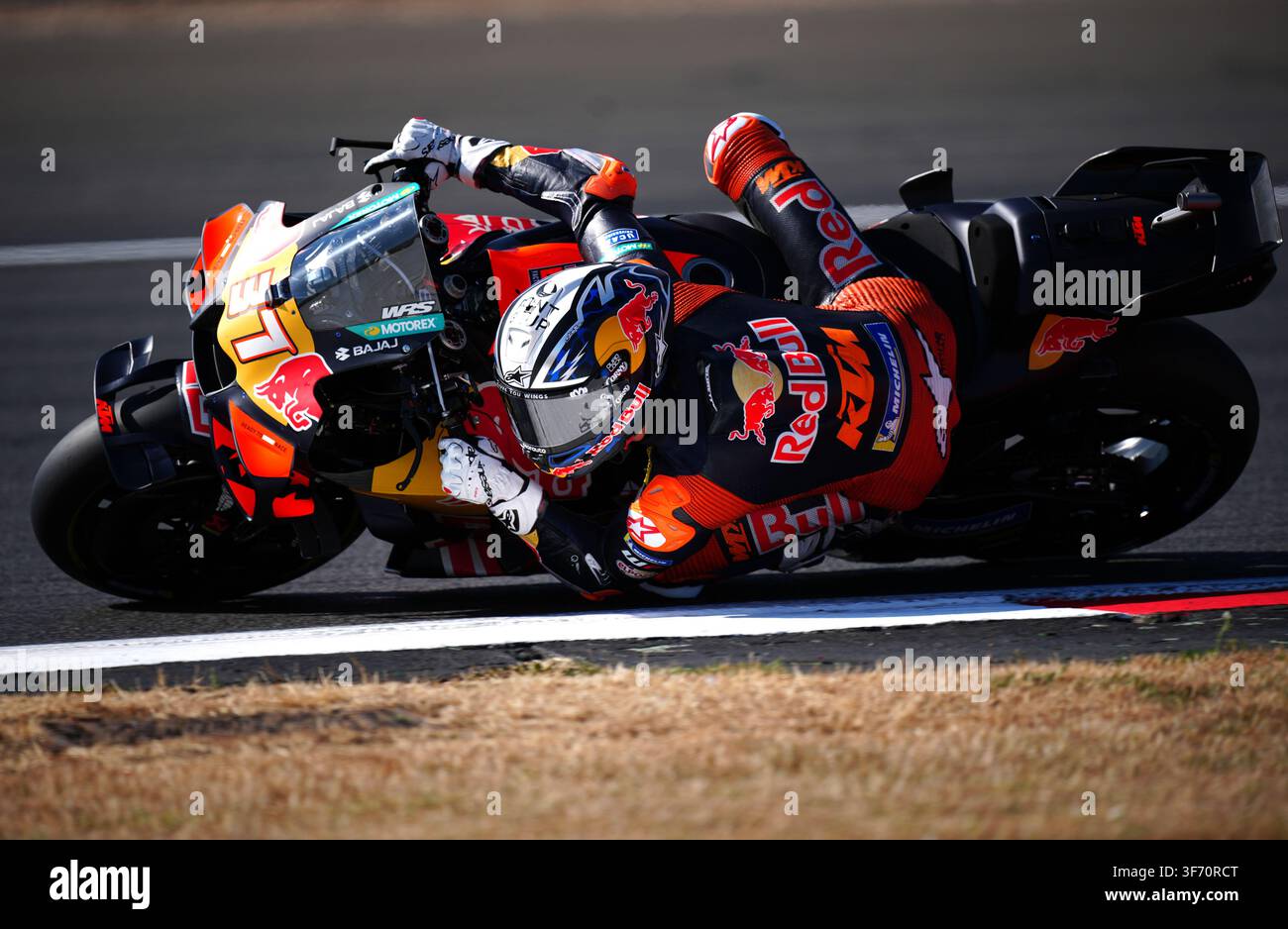 Pedro Acosta de Red Bull KTM Factory Racing lors de l'entraînement avant le Grand Prix britannique Tissot MotoGP 2026 à Silverstone, Towcester. Date de la photo : vendredi 7 août 2026. Banque D'Images