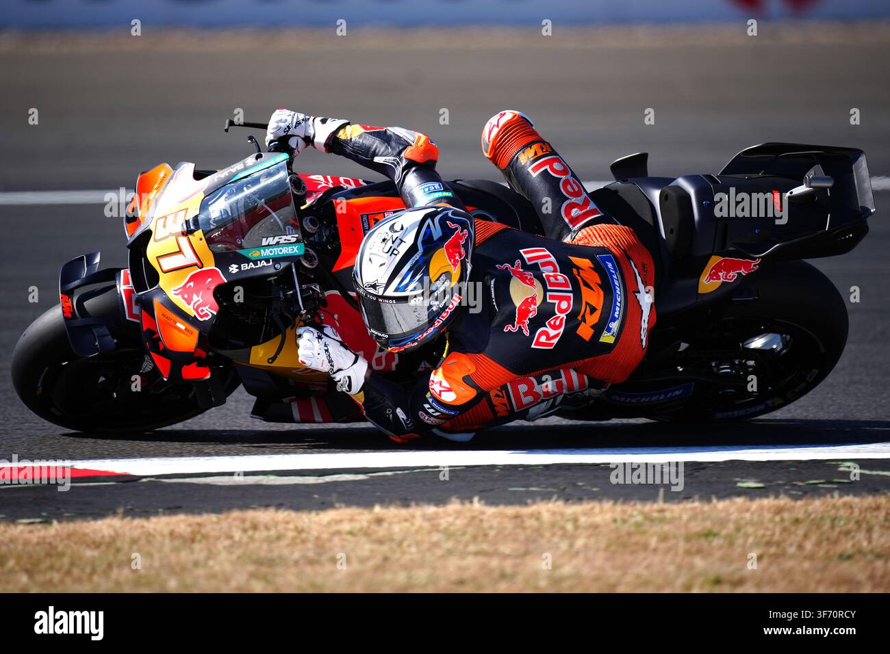 Pedro Acosta de Red Bull KTM Factory Racing lors de l'entraînement avant le Grand Prix britannique Tissot MotoGP 2026 à Silverstone, Towcester. Date de la photo : vendredi 7 août 2026. Banque D'Images