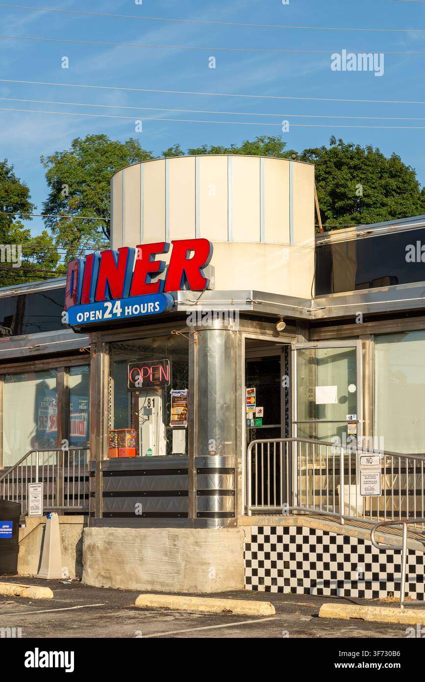 Le Diner historique de Downingtown à Downingtown, en Pennsylvanie, célèbre comme lieu de tournage du film d'horreur de science-fiction The Blob de 1958. Banque D'Images